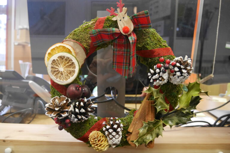 A wreath by Year 7 student Len